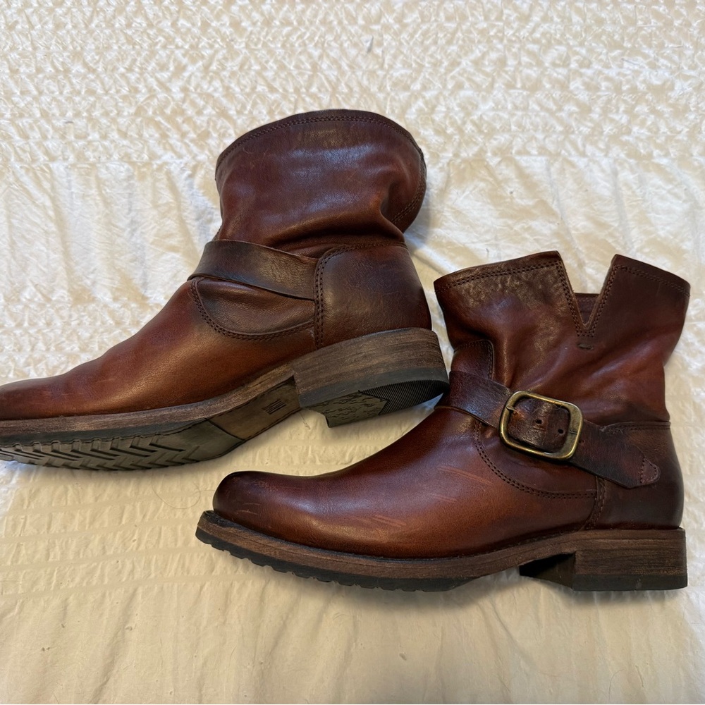 Frye Ladies Veronica Booties